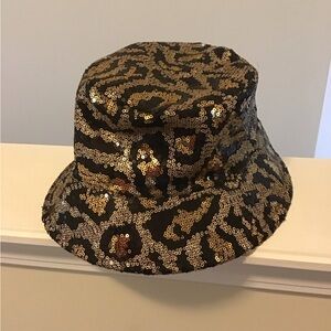 Sequin reversible  Leopard Print Bucket Hat